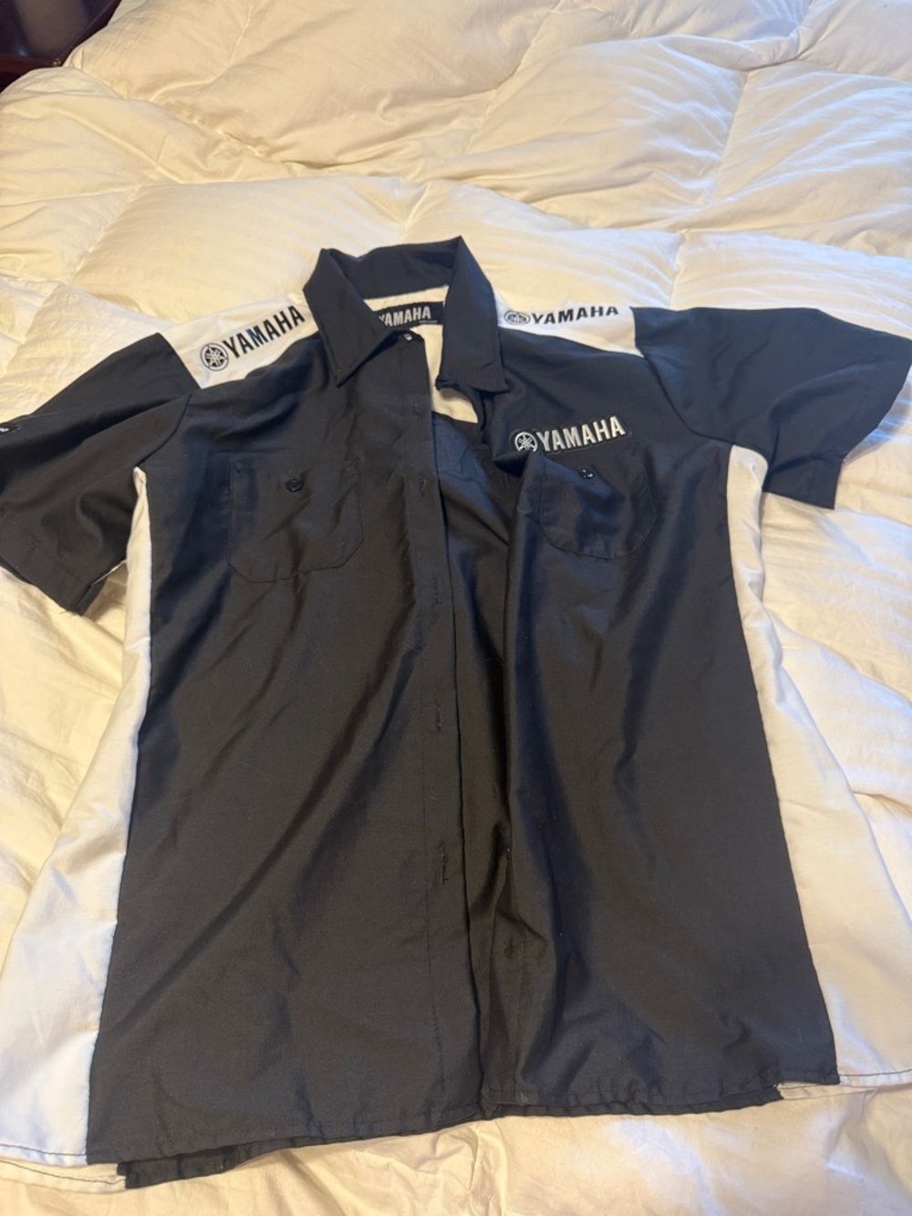 Yamaha Black and White Short-Sleeve Button-Up Work Shirt large